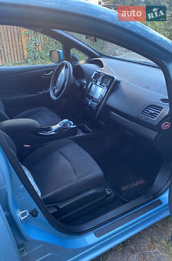 Хэтчбек Nissan Leaf 2014 в 