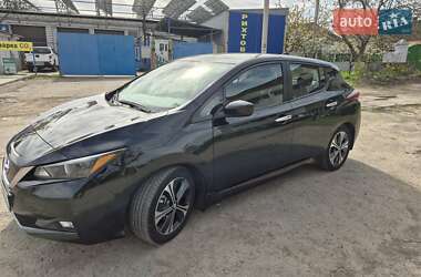 Хетчбек Nissan Leaf 2021 в 