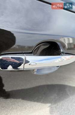 Хэтчбек Nissan Leaf 2014 в 