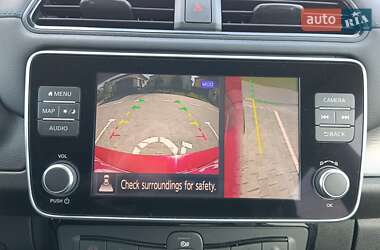 Хэтчбек Nissan Leaf 2019 в 