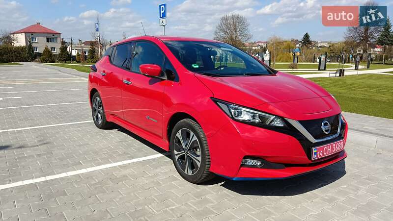 Хэтчбек Nissan Leaf 2019 в Львове