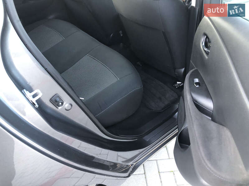 Хэтчбек Nissan Leaf 2017 в Золочеве