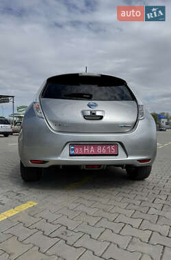 Хэтчбек Nissan Leaf 2014 в 
