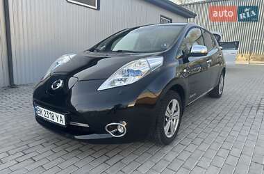 Хэтчбек Nissan Leaf 2014 в 