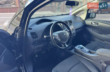 Хэтчбек Nissan Leaf 2014 в 