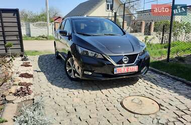 Хэтчбек Nissan Leaf 2020 в 