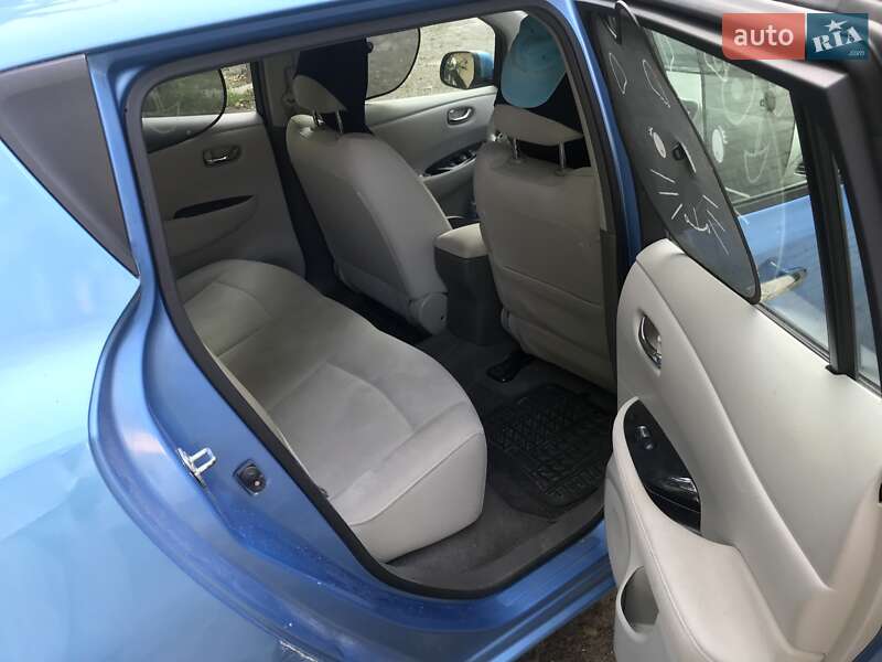 Хетчбек Nissan Leaf 2011 в Львові