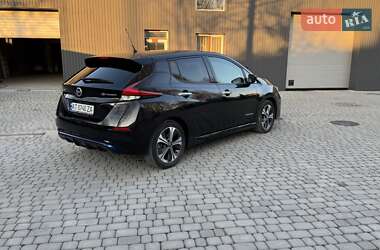 Хэтчбек Nissan Leaf 2018 в 