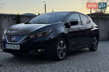 Хэтчбек Nissan Leaf 2018 в 