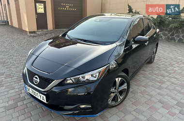 Хэтчбек Nissan Leaf 2021 в 