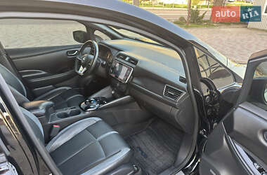 Хэтчбек Nissan Leaf 2021 в 