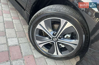 Хэтчбек Nissan Leaf 2021 в 