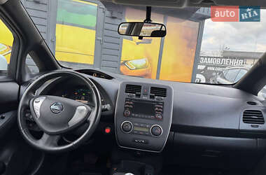 Хэтчбек Nissan Leaf 2013 в 
