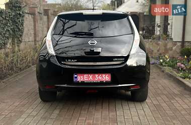 Хэтчбек Nissan Leaf 2014 в 