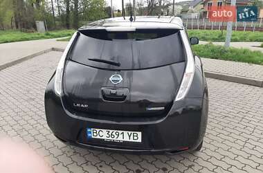 Хэтчбек Nissan Leaf 2016 в 