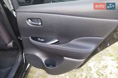 Хетчбек Nissan Leaf 2019 в 