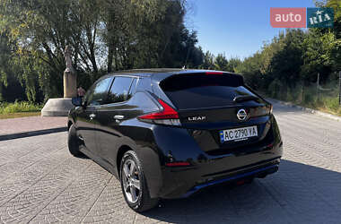 Хэтчбек Nissan Leaf 2019 в 