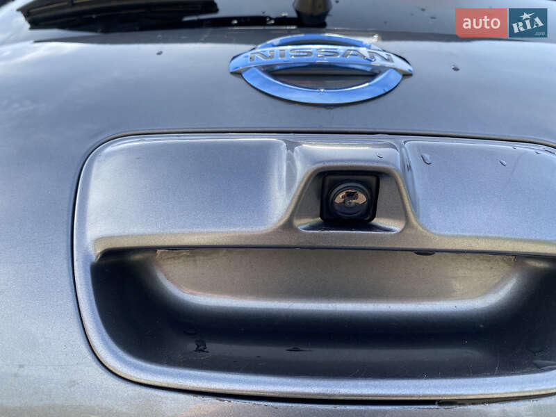 Хетчбек Nissan Leaf 2015 в Ланівці