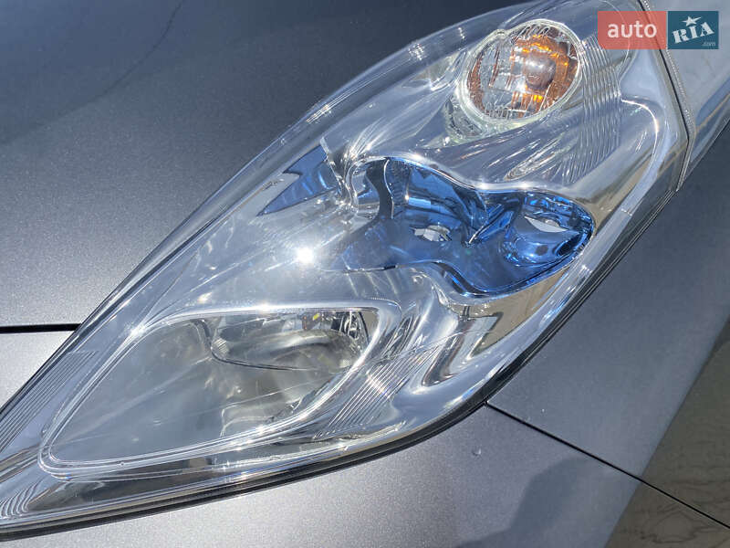 Хетчбек Nissan Leaf 2015 в Ланівці