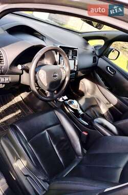 Хэтчбек Nissan Leaf 2014 в 