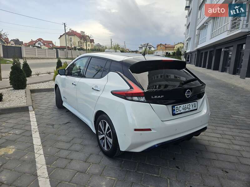Хэтчбек Nissan Leaf 2018 в Трускавце