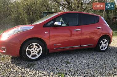 Хетчбек Nissan Leaf 2015 в Чернівцях