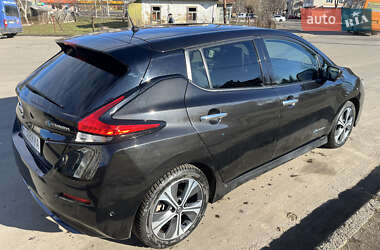 Хетчбек Nissan Leaf 2018 в 