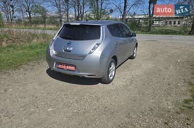 Хэтчбек Nissan Leaf 2016 в 
