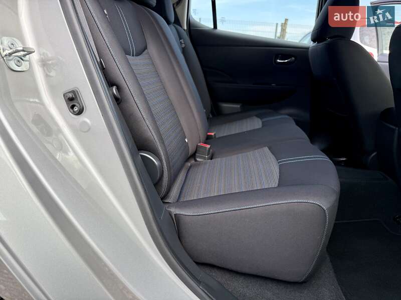Хетчбек Nissan Leaf 2020 в Самборі