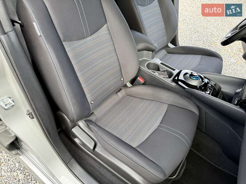 Хетчбек Nissan Leaf 2020 в Самборі