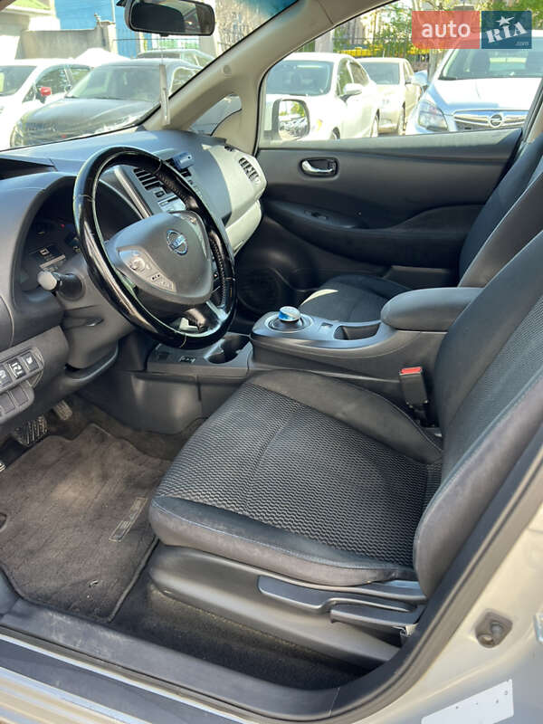 Хетчбек Nissan Leaf 2014 в Одесі