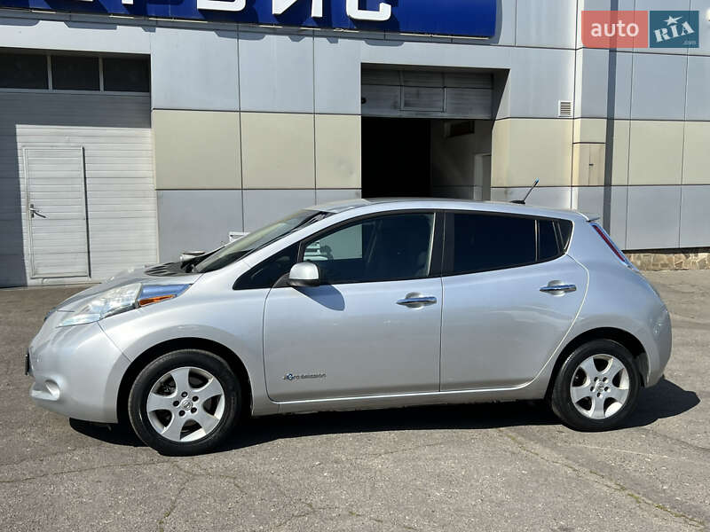 Хетчбек Nissan Leaf 2014 в Одесі