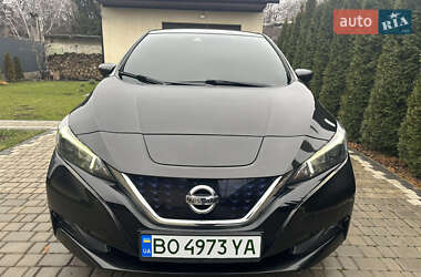 Хэтчбек Nissan Leaf 2018 в 