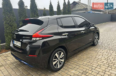 Хэтчбек Nissan Leaf 2018 в 