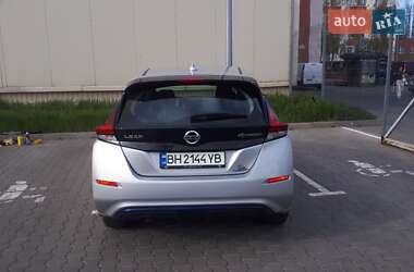 Хетчбек Nissan Leaf 2019 в 
