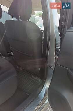 Хэтчбек Nissan Leaf 2022 в 