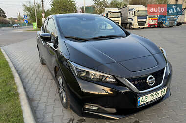 Хетчбек Nissan Leaf 2020 в 