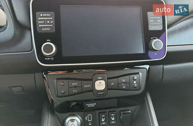 Хетчбек Nissan Leaf 2020 в 