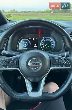 Хэтчбек Nissan Leaf 2020 в 