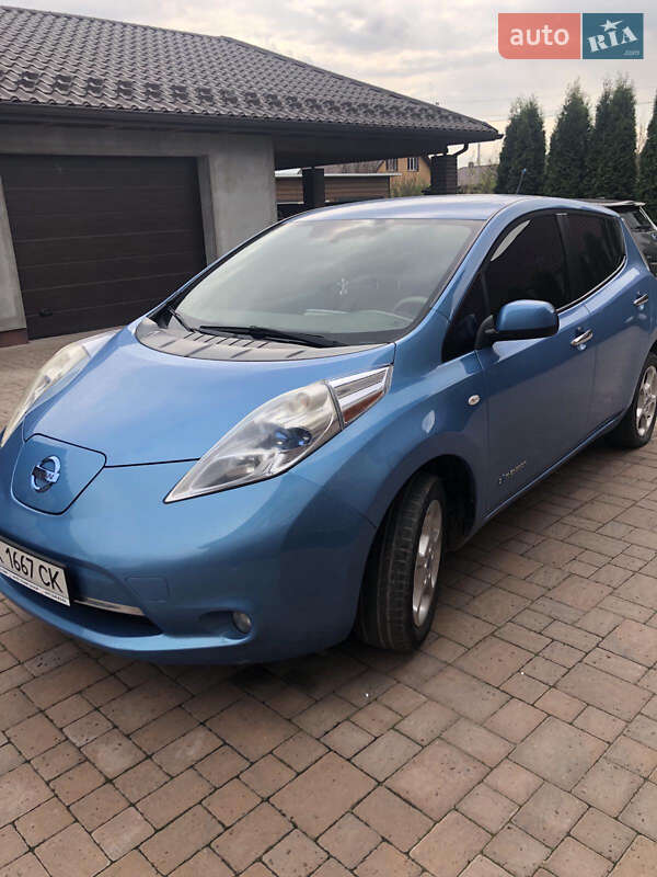 Nissan Leaf 2011