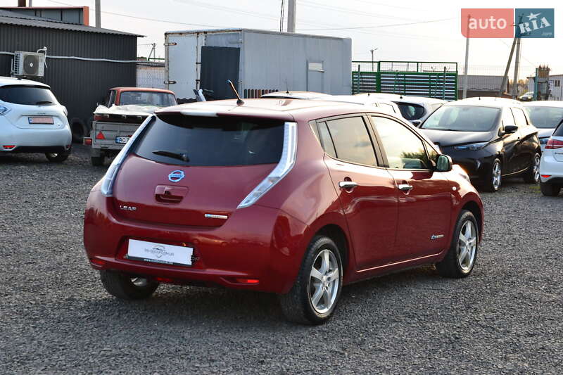 Хетчбек Nissan Leaf 2014 в Луцьку