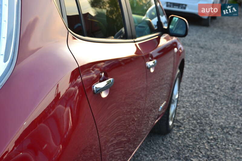 Хетчбек Nissan Leaf 2014 в Луцьку