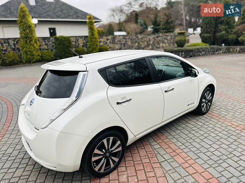 Хетчбек Nissan Leaf 2014 в Луцьку