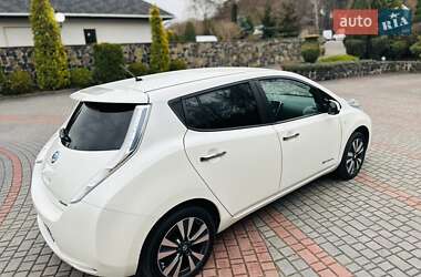 Хэтчбек Nissan Leaf 2014 в 