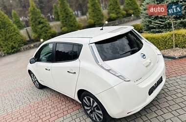 Хэтчбек Nissan Leaf 2014 в 