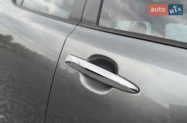 Хэтчбек Nissan Leaf 2015 в 