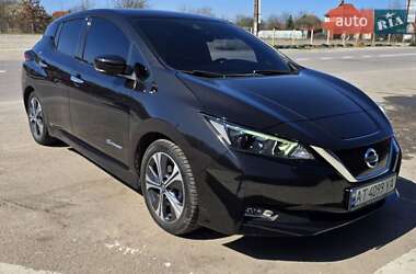 Хэтчбек Nissan Leaf 2018 в 
