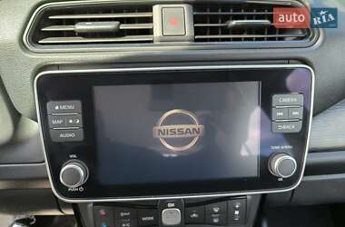 Хэтчбек Nissan Leaf 2021 в 