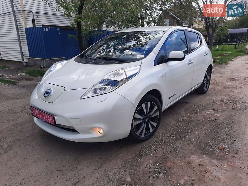 Хетчбек Nissan Leaf 2016 в Полтаві