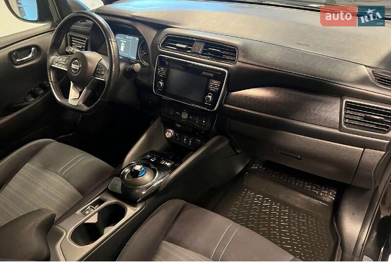 Хэтчбек Nissan Leaf 2018 в Луцке